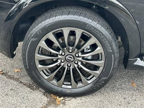 Used 2024 Nissan Armada Platinum w/ Cargo Package image 11