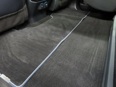 Used 2021 Ford F150 Lariat w/ Equipment Group 502A High image 60