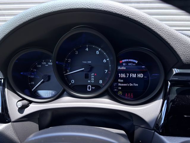 Certified 2026 Porsche Macan AWD/4WD image 15
