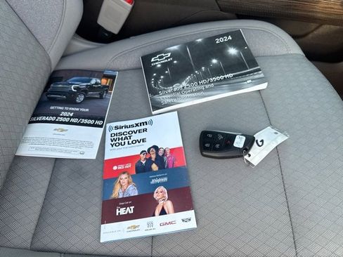 Used 2024 Chevrolet Silverado 2500 LT w/ Convenience Package image 25