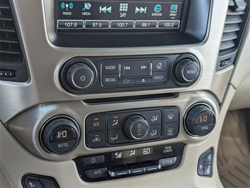 Used 2020 GMC Yukon Denali w/ Denali Premium Package image 28