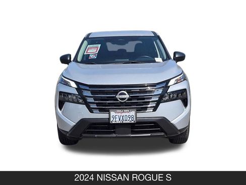 Used 2024 Nissan Rogue S FWD image 4