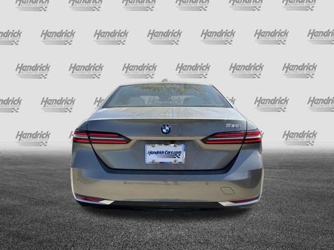 Used 2026 BMW 530i RWD image 7