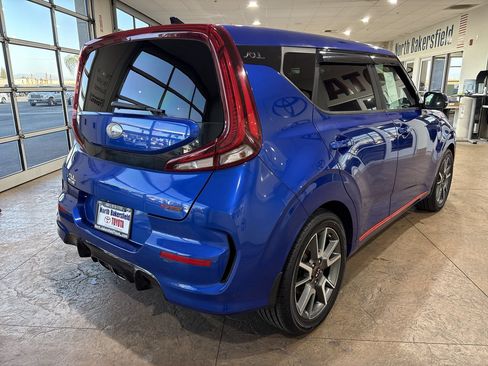 Used 2020 Kia Soul GT-Line Turbo FWD image 2