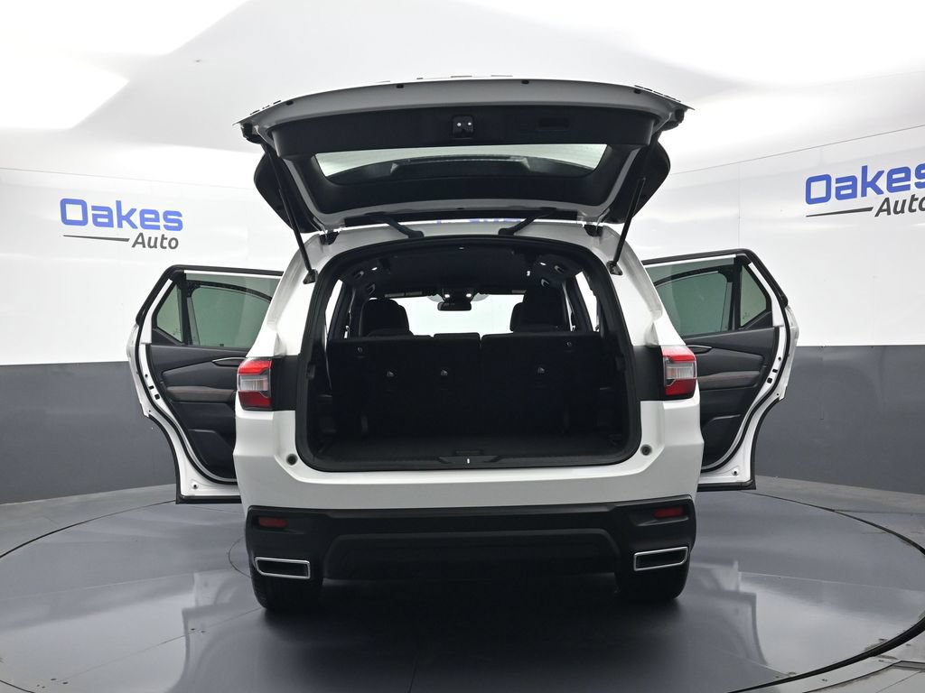 Used 2025 Honda Pilot Sport image 54