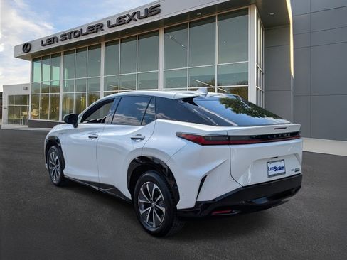 Certified 2023 Lexus RZ 450e Premium w/ Technology Package AWD/4WD image 5