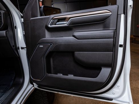 Used 2022 Chevrolet Silverado 1500 LT Trail Boss w/ Convenience Package II AWD/4WD image 34