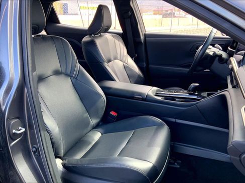 Certified 2024 Toyota Crown Limited image 8