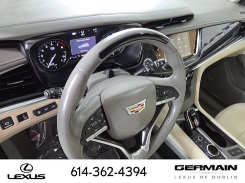 Used 2023 Cadillac XT6 Premium Luxury w/ Technology Package FWD image 16