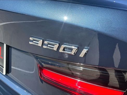 Used 2025 BMW 330i Sedan RWD image 9