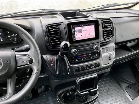 Used 2023 RAM ProMaster 2500 FWD image 6