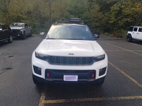 Used 2022 Jeep Grand Cherokee Trailhawk image 8