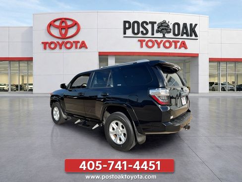 Used 2018 Toyota 4Runner SR5 Premium AWD/4WD image 5