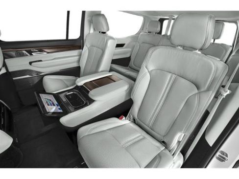 Certified 2022 Jeep Grand Wagoneer Series I AWD/4WD image 13