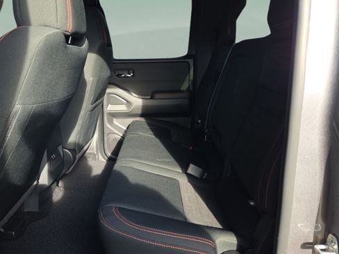 Certified 2024 Nissan Frontier Pro-X RWD image 12