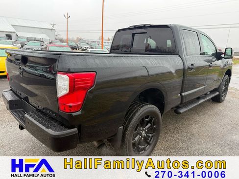 Used 2018 Nissan Titan SL w/ Midnight Edition image 3
