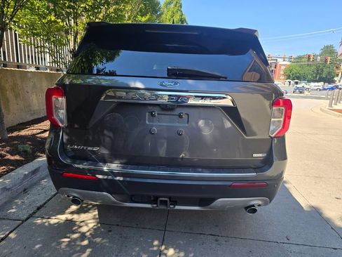 Used 2020 Ford Explorer Limited w/ Class III Trailer Tow Package AWD/4WD image 6