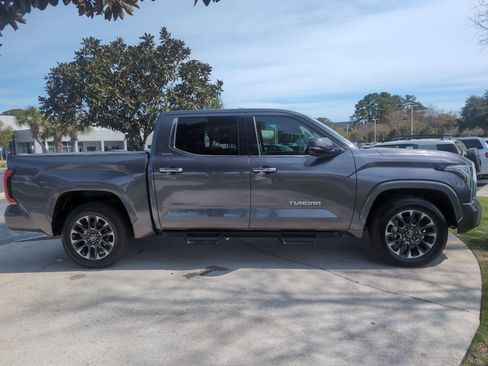 Used 2022 Toyota Tundra Limited image 11