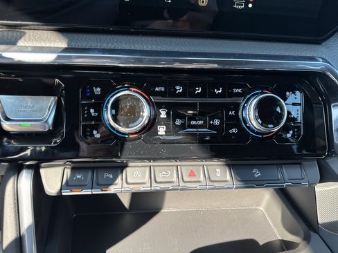 New 2025 GMC Sierra 1500 Denali w/ Technology Package image 25