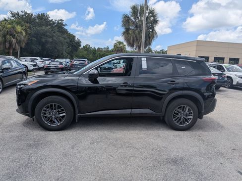 Used 2023 Nissan Rogue S FWD image 7