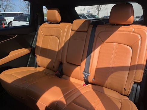 Used 2023 Lincoln Nautilus Black Label AWD/4WD image 13