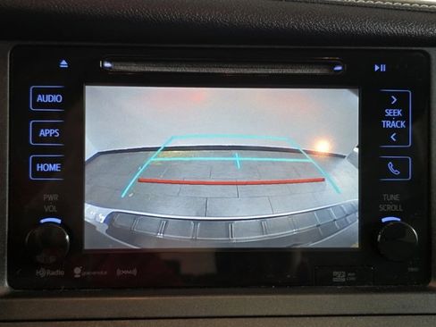 Used 2017 Toyota Sienna XLE w/ XLE Navigation Package image 20