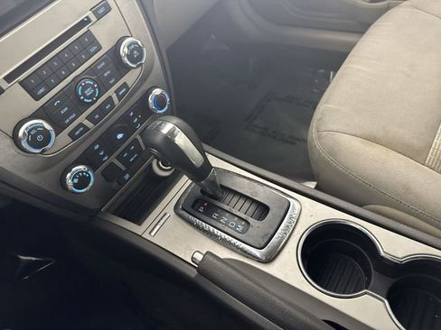 Used 2011 Ford Fusion SE w/ 201A Rapid Spec Order Code image 17