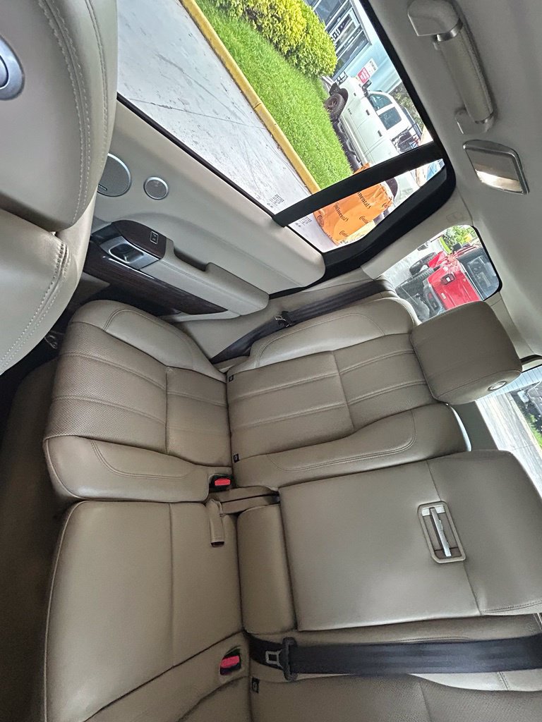 Used 2017 Land Rover Range Rover Supercharged AWD/4WD image 12