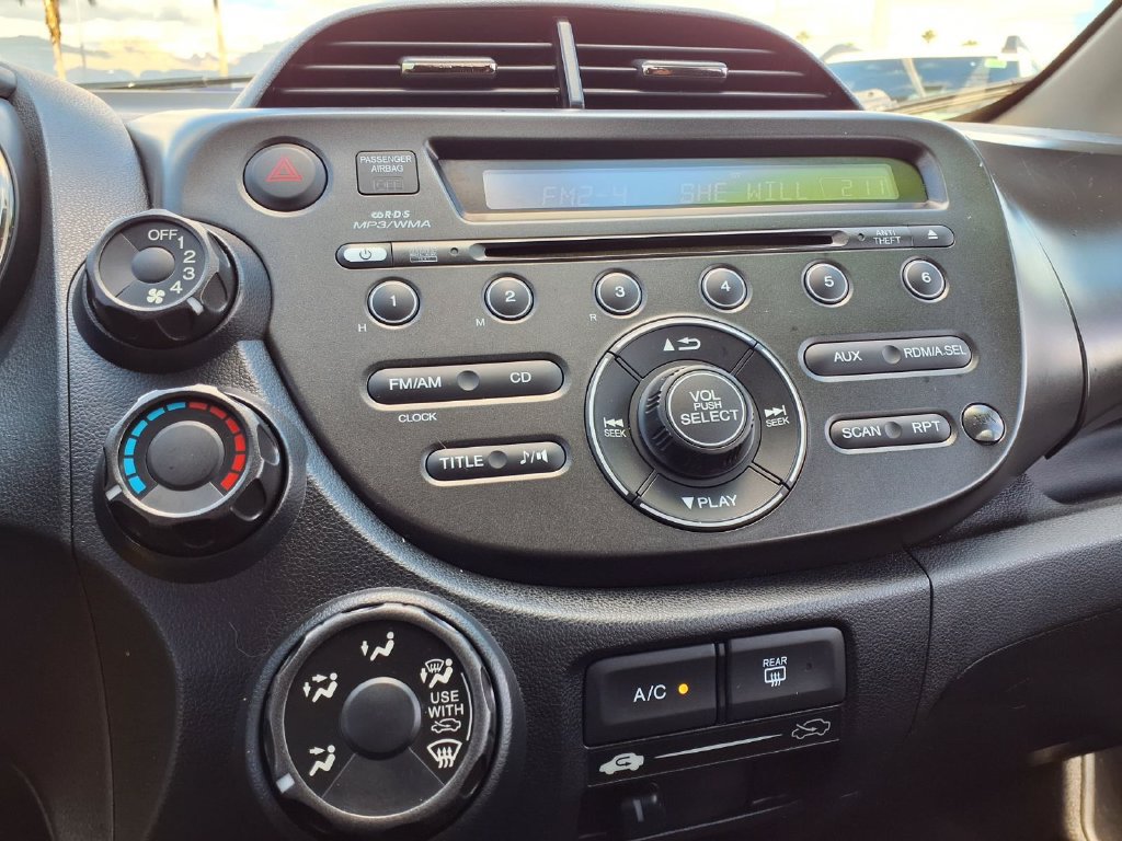 Used 2013 Honda Fit Sport image 3