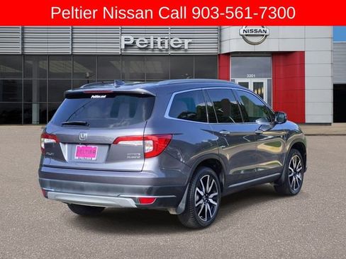 Used 2019 Honda Pilot Touring image 6