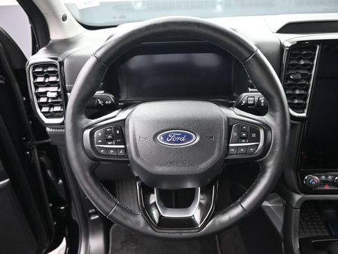Used 2024 Ford Ranger Lariat w/ FX4 Off-Road Package AWD/4WD image 18