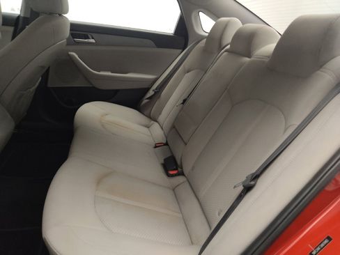 Used 2018 Hyundai Sonata SE FWD image 18