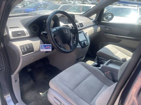 Used 2016 Honda Odyssey EX image 10