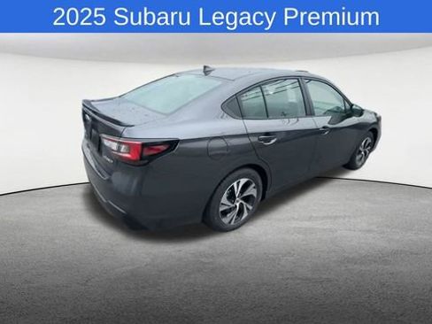 Used 2025 Subaru Legacy Premium AWD/4WD image 9