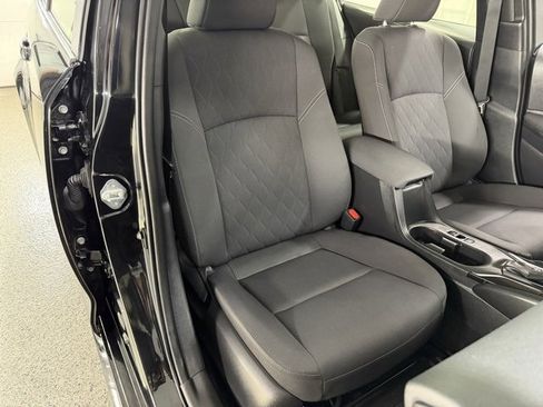 Used 2024 Toyota Corolla LE image 19