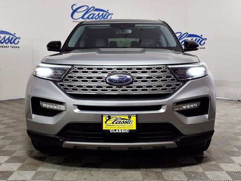 Used 2023 Ford Explorer Limited w/ Equipment Group 301A RWD image 3