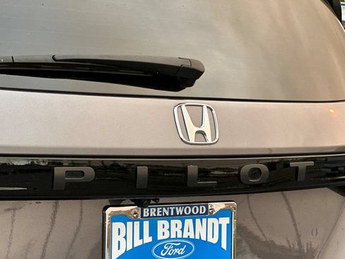 Used 2025 Honda Pilot EX-L image 25