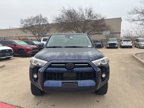 Used 2023 Toyota 4Runner SR5 Premium image 2