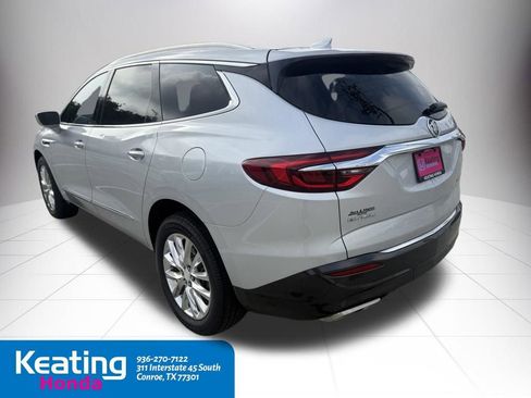Used 2018 Buick Enclave Premium w/ Experience Buick Package FWD image 9
