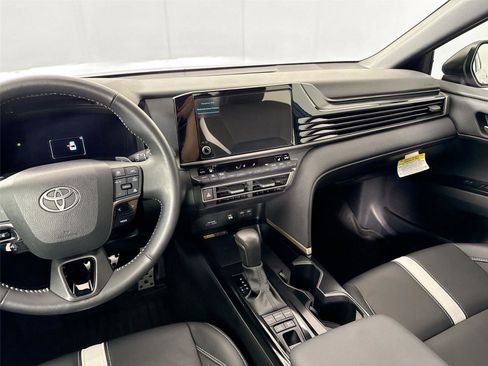 Certified 2025 Toyota Camry SE w/ Convenience Package FWD image 33