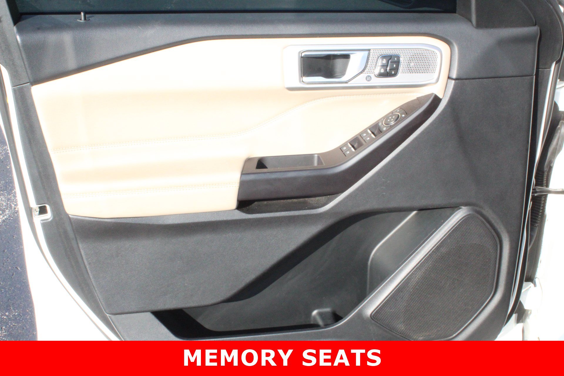 Used 2020 Ford Explorer Limited AWD/4WD image 13