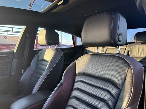 Used 2021 Volkswagen Arteon SEL Premium image 12