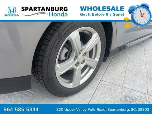 Used 2017 Chevrolet Volt LT w/ Comfort Package FWD image 10