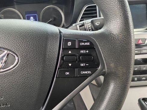 Used 2016 Hyundai Sonata SE FWD image 12