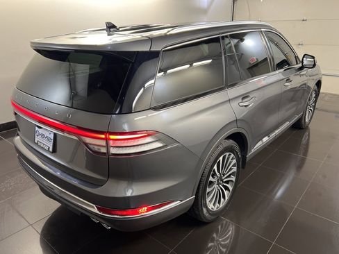 Certified 2023 Lincoln Aviator AWD w/ Premium Package image 6