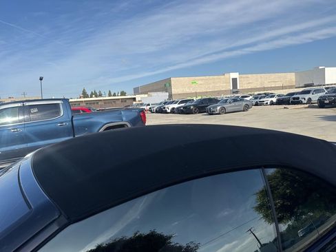 Used 2023 BMW 430i Convertible w/ M Sport Package image 11