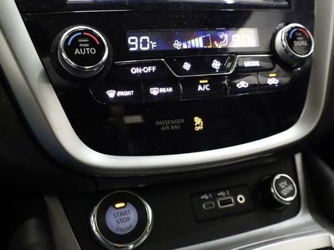 Used 2024 Nissan Murano SV w/ SV Midnight Edition Package image 23