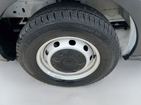 Used 2025 Ford Transit 150 Low Roof RWD image 31