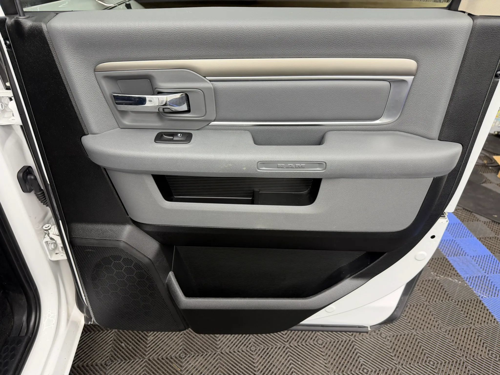 Used 2015 RAM 1500 Sport AWD/4WD image 8