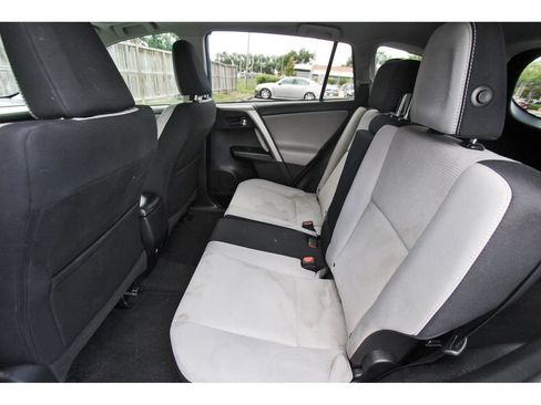 Used 2016 Toyota RAV4 XLE w/ Convenience Package FWD image 14